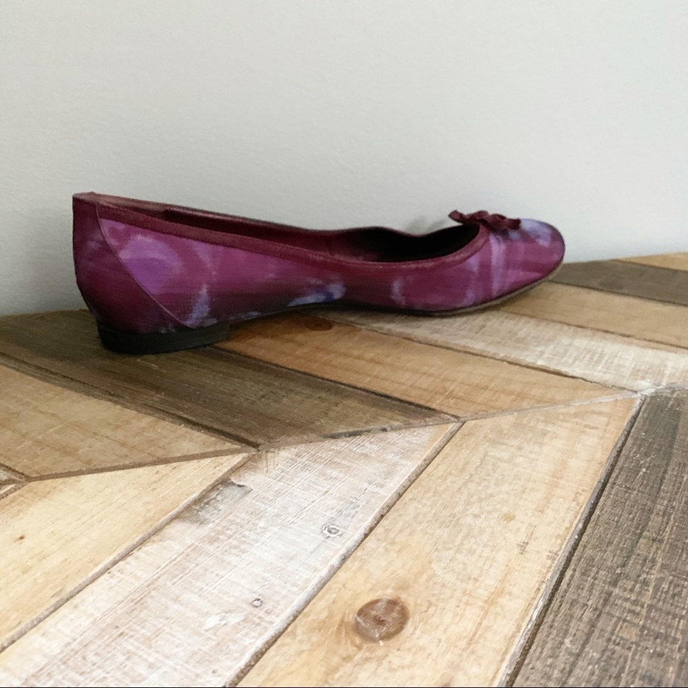 Manolo Purple Silk Floral Flats - Picture 5 of 13